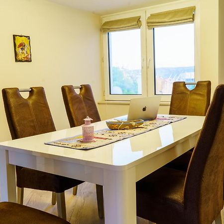 Centrally Located Apartment In Varna Eksteriør billede