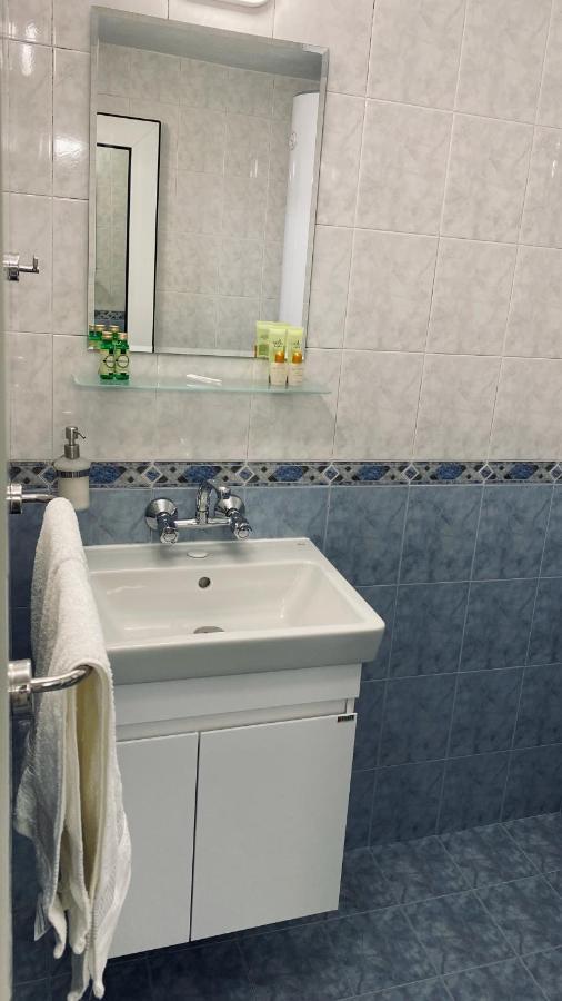 Centrally Located Apartment In Varna Eksteriør billede