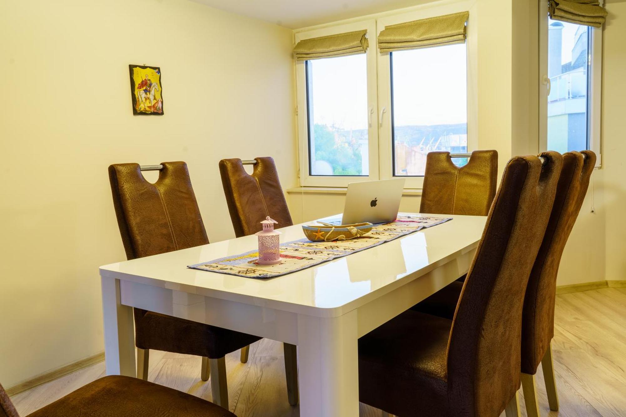 Centrally Located Apartment In Varna Eksteriør billede